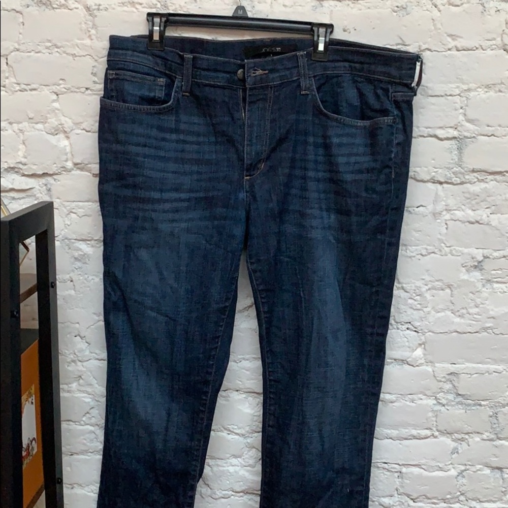 Joe’s Jeans “Brixton” Fit Jeans 38x29